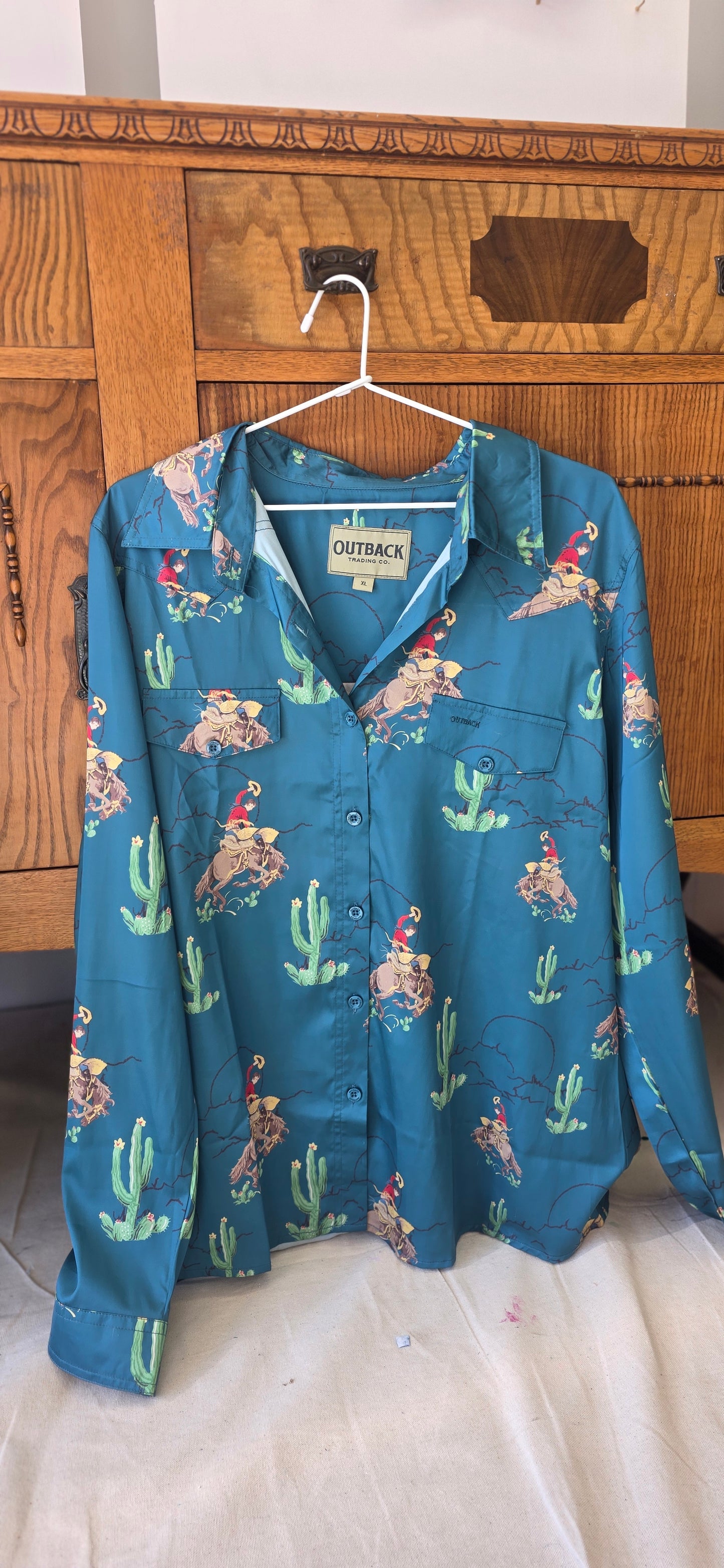 RELOVED ~ Outback Trading Co ~ Size XL